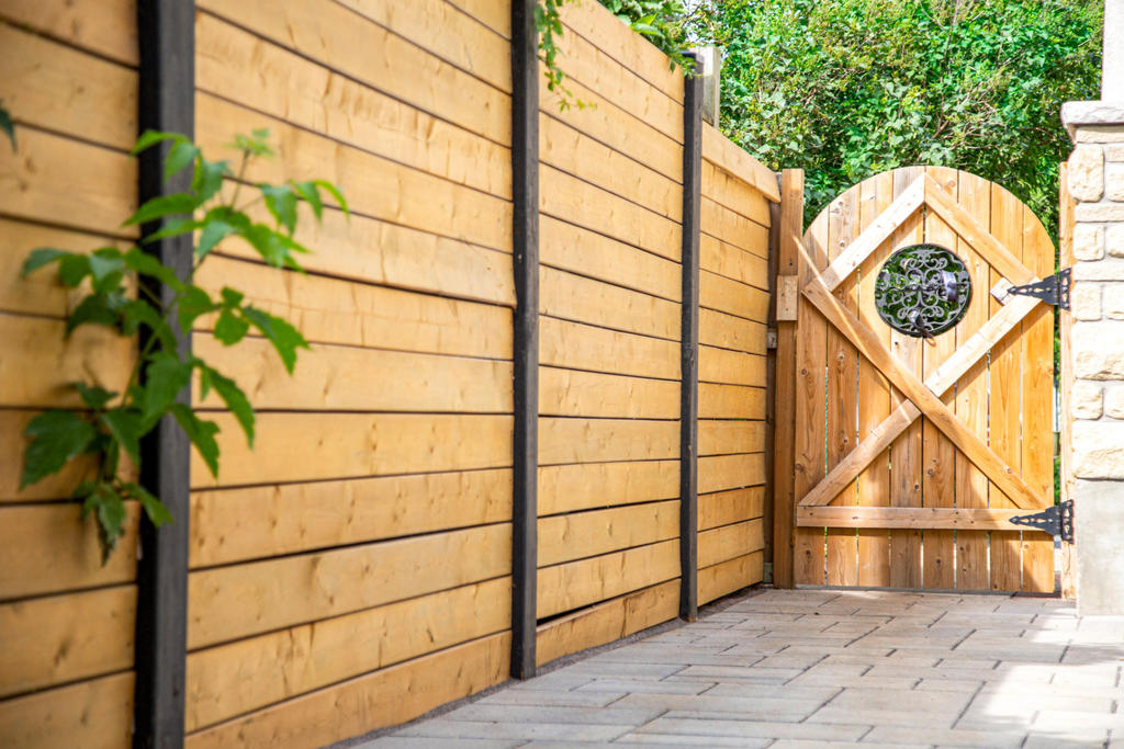 Yard Fencing Services in Utah